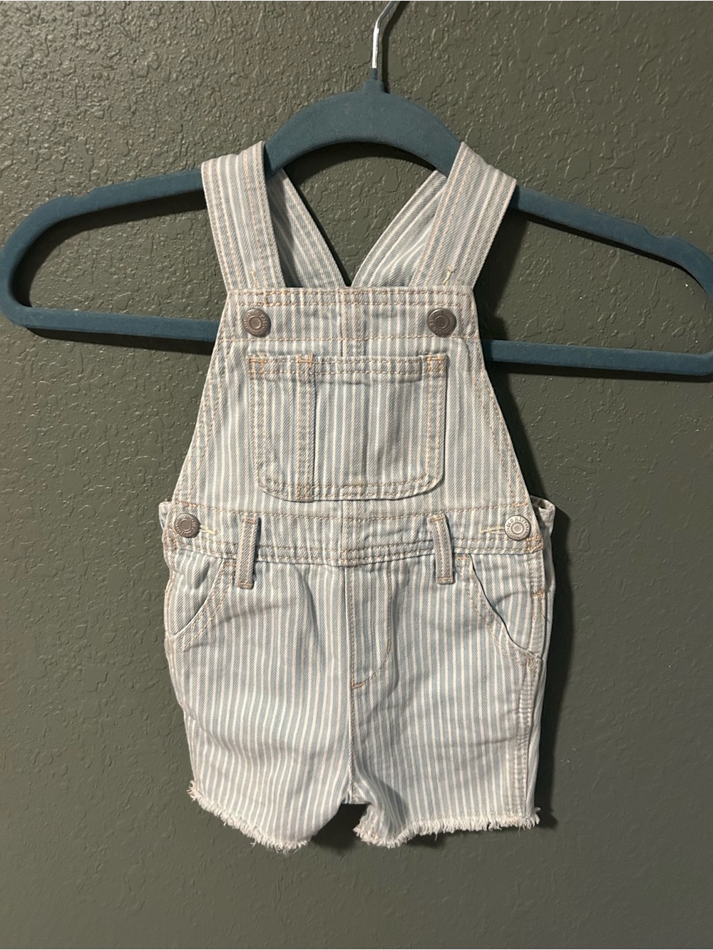 Old Navy white and blue striped overalls size 12-18 months #toddler #dungarees